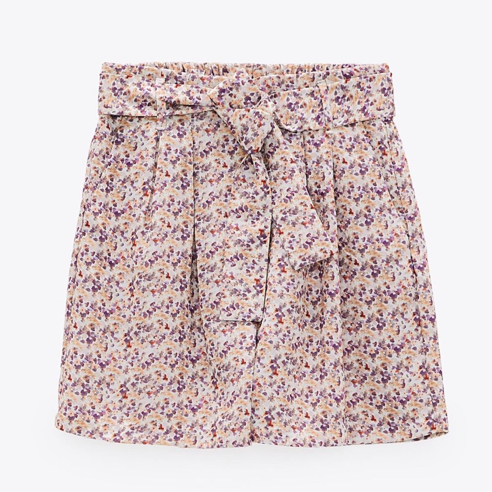 Zara Printed Paperbag Shorts Size Small